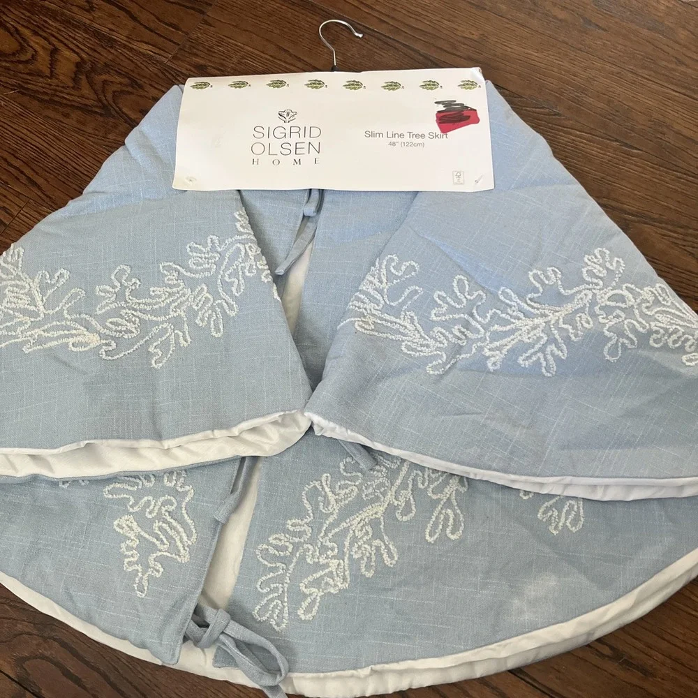 Sigrid Olsen Home Slim Line Tree Skirt 48